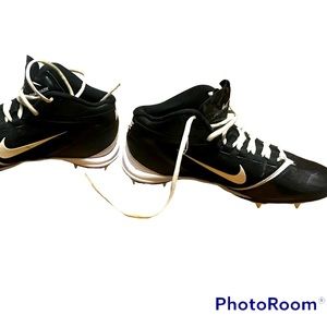 Nike Alpha Shark Boys Football Cleats sz 7